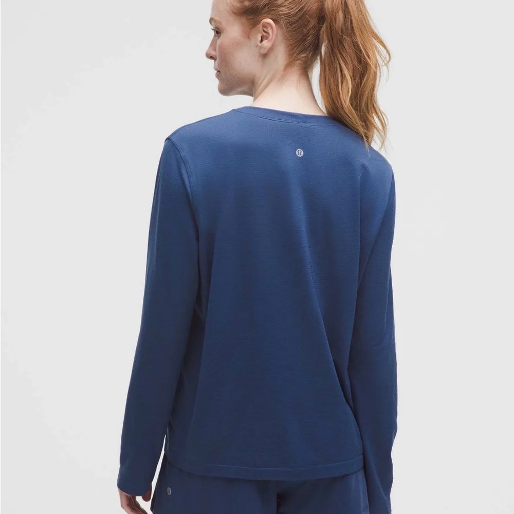 Lululemon swiftly tech relaxed, long sleeve size 6 NWT blue twill - Picture 5 of 6